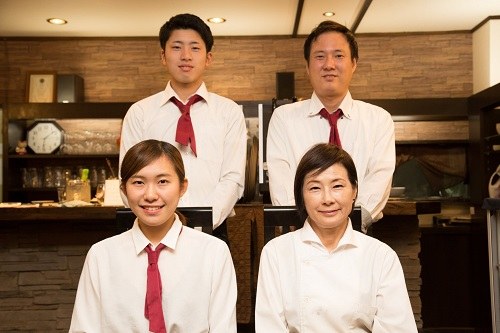 牡丹園を営む家族